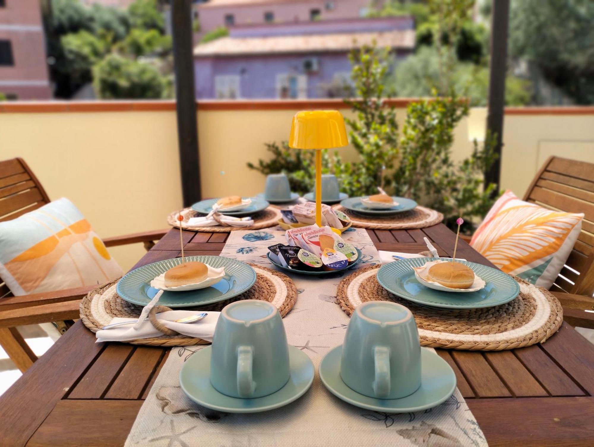Appartamento La Terrazza - Localita Cala Gavetta Ла-Маддалена Экстерьер фото