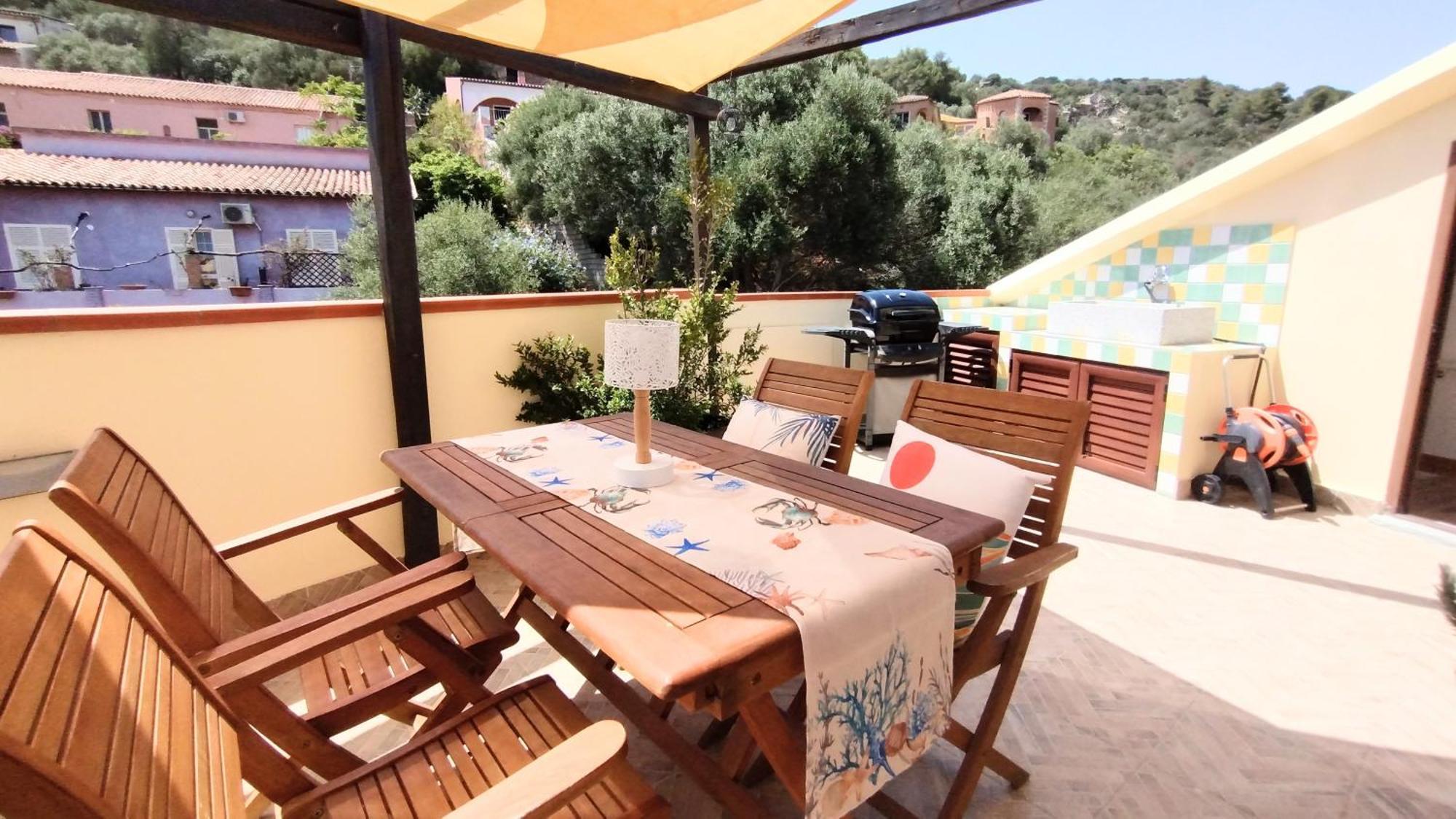 Appartamento La Terrazza - Localita Cala Gavetta Ла-Маддалена Экстерьер фото